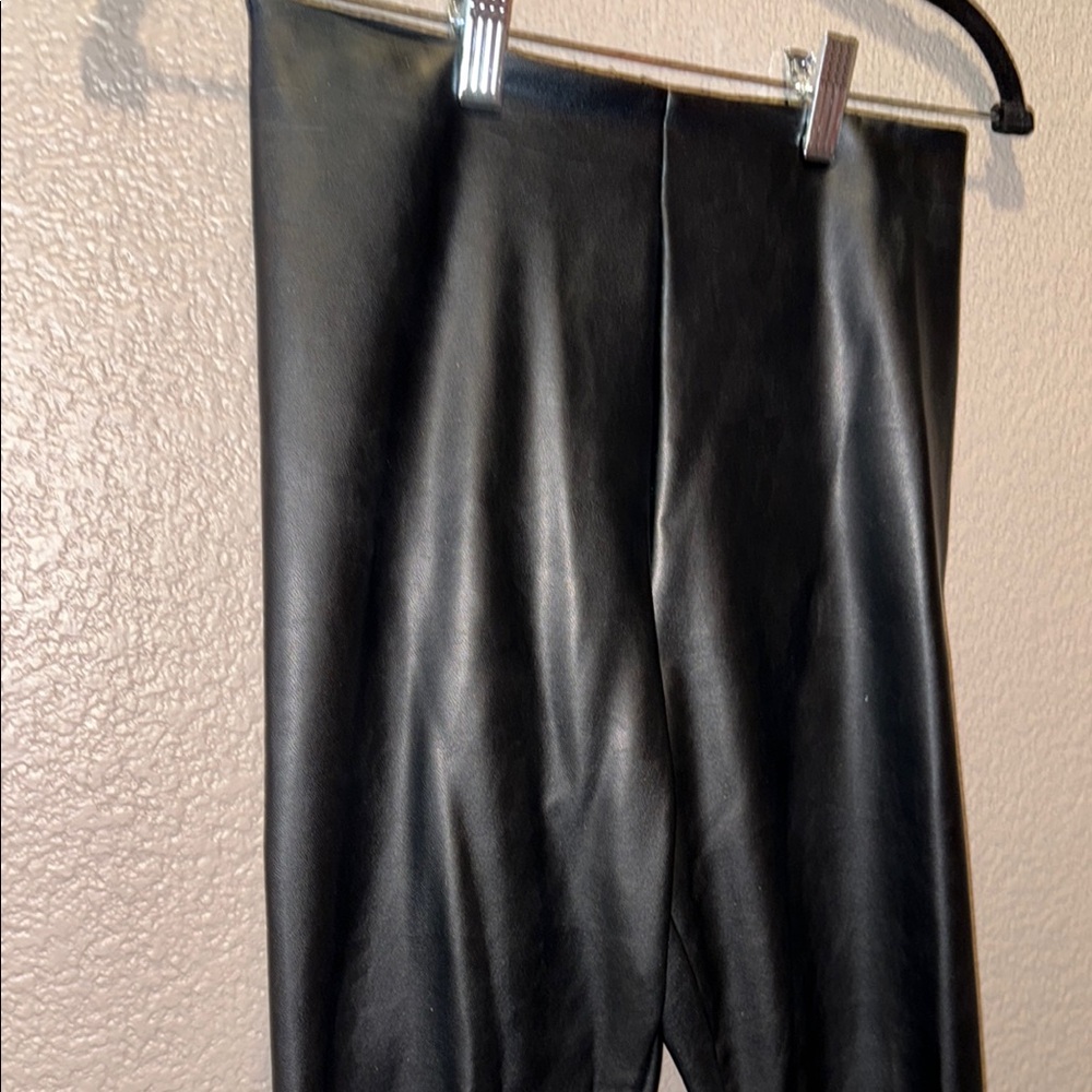 Abercrombie & Fitch Black Leggings - Picture 6 of 6